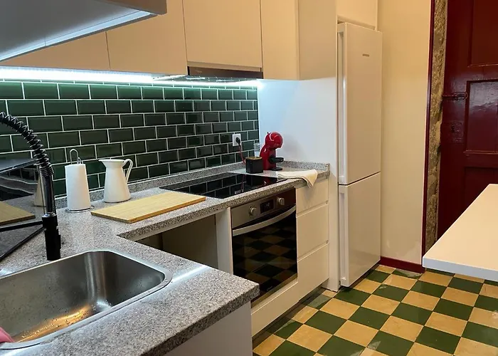 #1 Ramalde Charming House Gasthof Porto