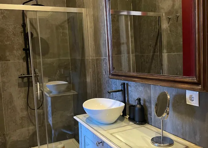 #1 Ramalde Charming House 4*