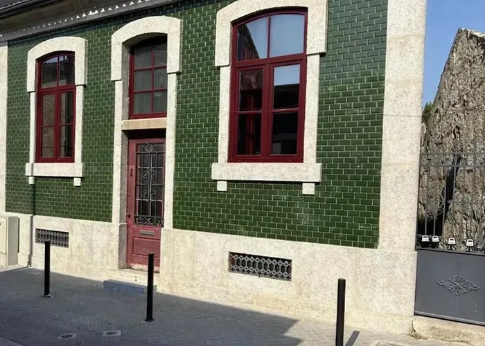 #1 Ramalde Charming House 4*